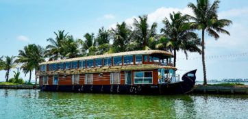 Alleppey Houseboats Luxury Trip