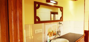 Wash area in alleppey houseboat